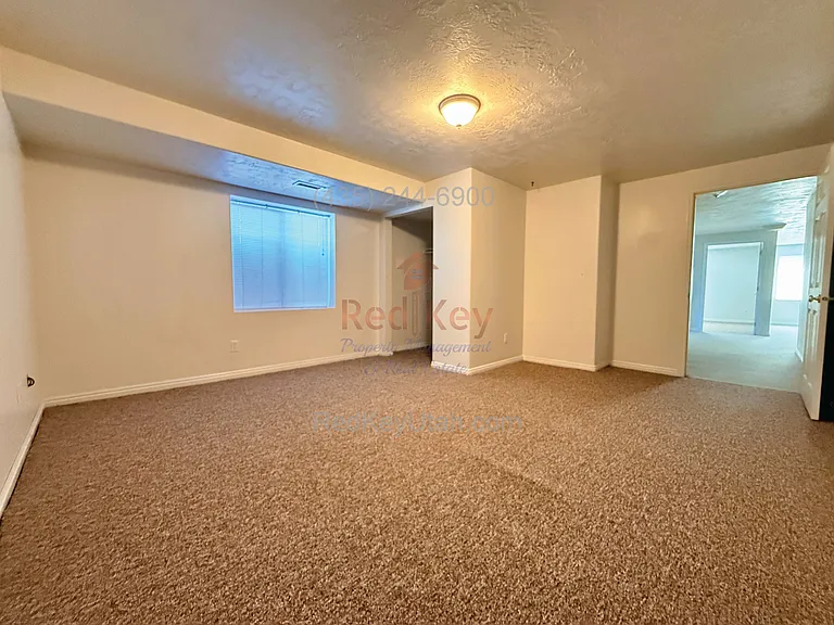 1602 Breeze Dr, Lake Point, UT_05042026