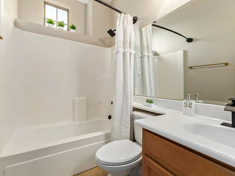 3143 S Southwind Dr — Photo 14