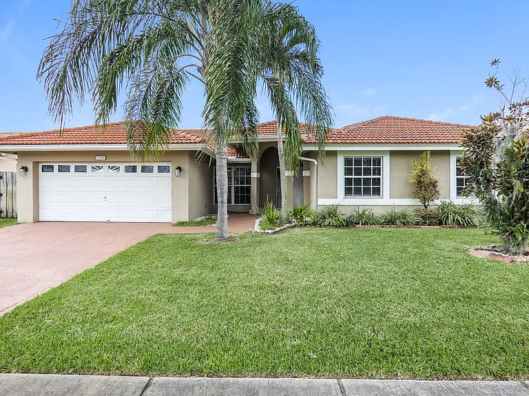 16580 SW 145th Ct — Photo 1
