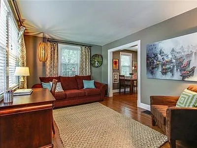 2728 Sharondale Ct — Photo 3
