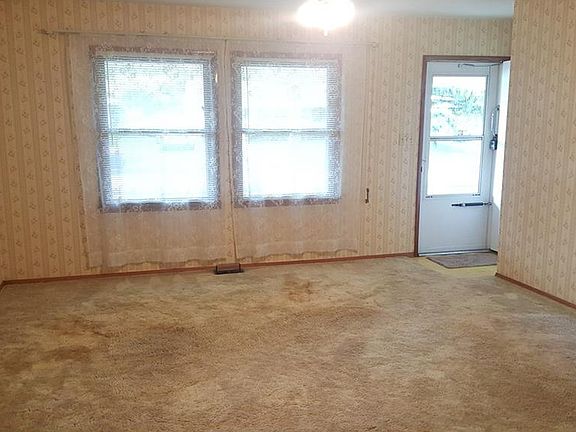 4th image of 286 Bedford Ave