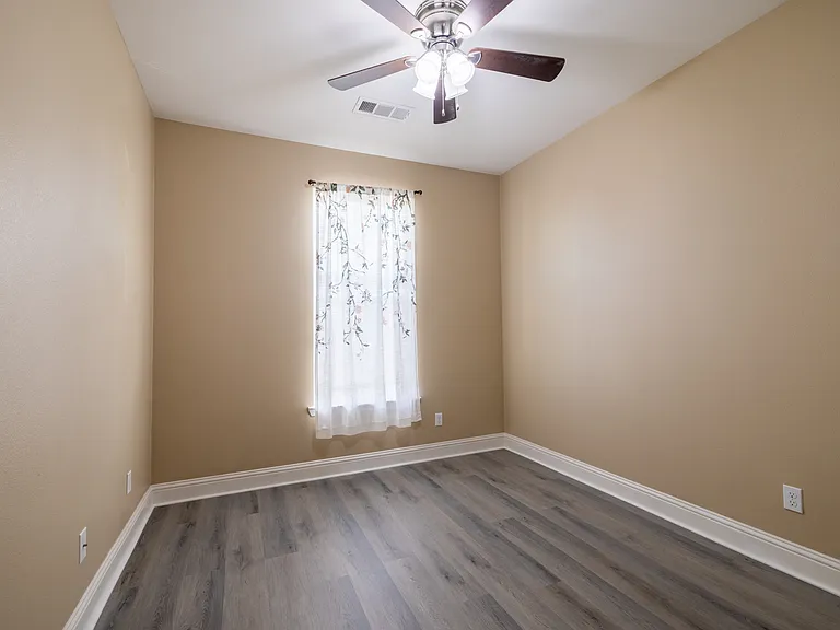 1375 Poppy Ridge Ct — Photo 23