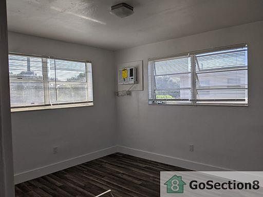 2nd image of 16890 NE 21st Ave #7