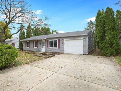 707 Lincolnwood Dr, Streamwood, IL, 60107