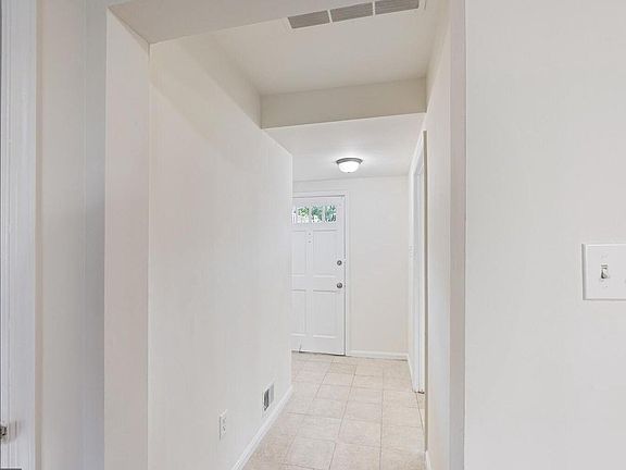4th image of 14451 Cool Oak Ln