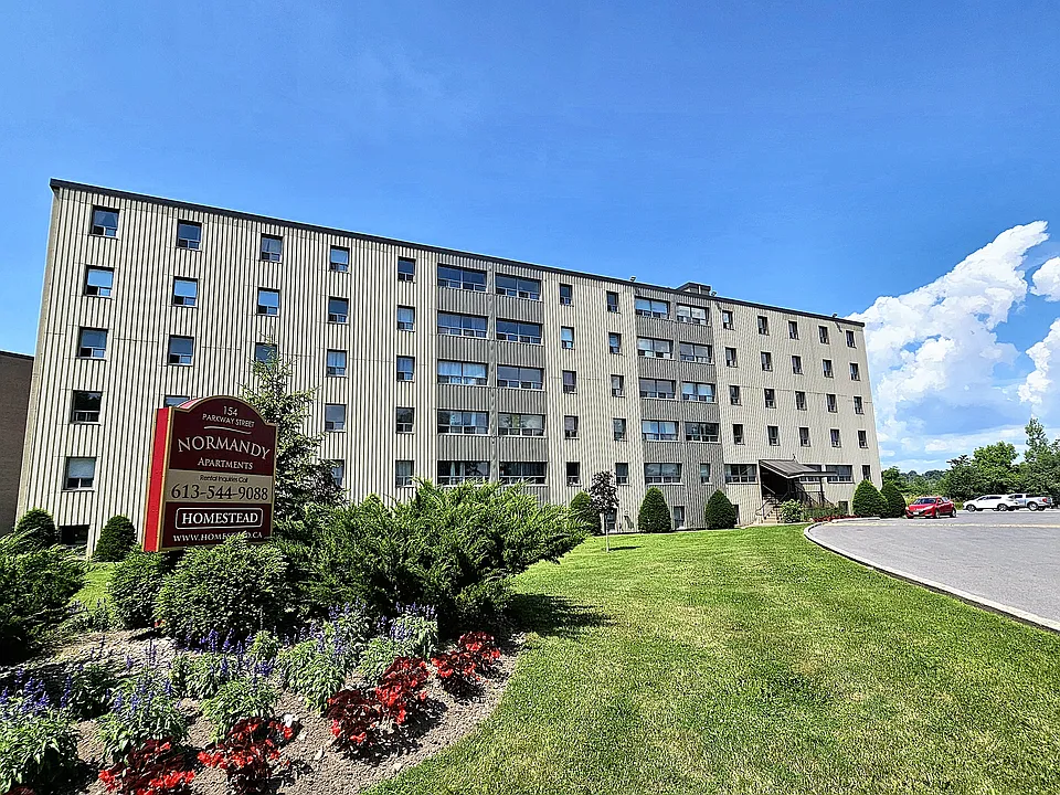 154 The Pkwy