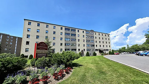 154 The Pkwy Photo 1