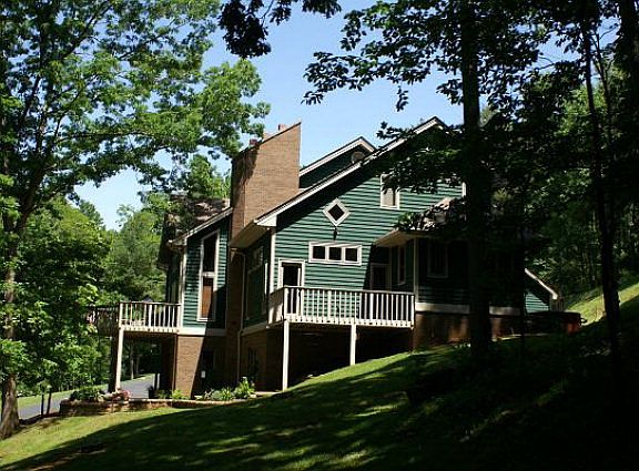 3rd image of 1000 Elliott Rd