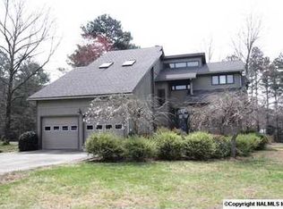 45 Dry Creek Cove Cir, Laceys Spring, AL 35754
