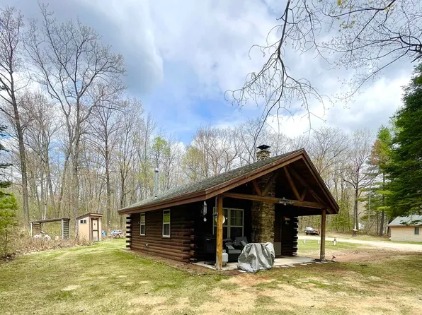 N18355 Big Bear Rd, Pembine, WI 54156