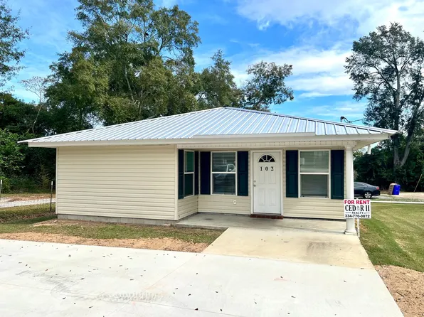 102 Dunn Cir, Troy, AL 36081