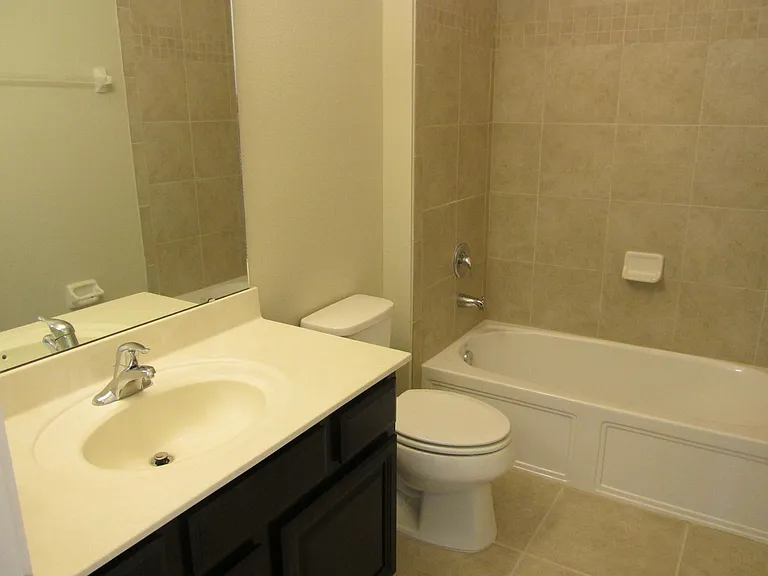 2404 Sabastian St — Photo 14