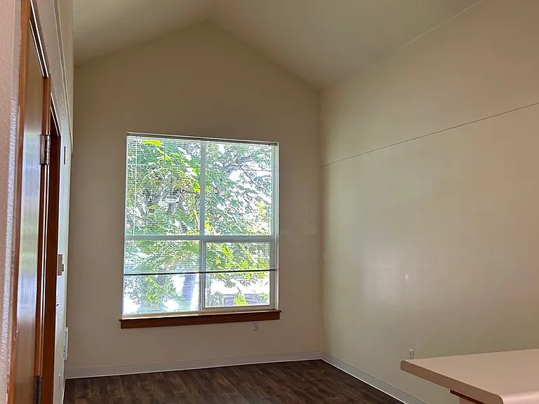 2200 NW Jackson Ave #214 — Photo 12