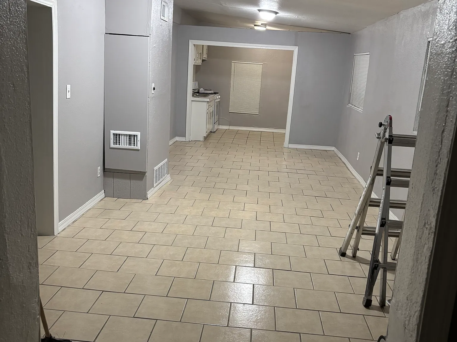 2 bed, 1.5 bath, $1,100 — Photo 3