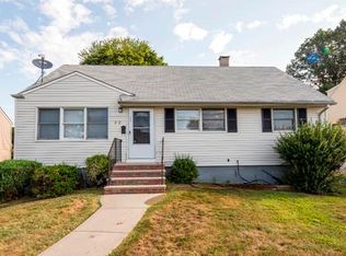 212 Ellsworth St, Iselin, NJ 08830