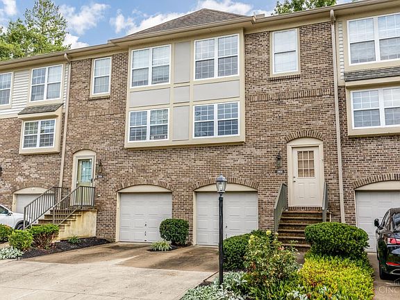 2nd image of 2452 Doeview Ct
