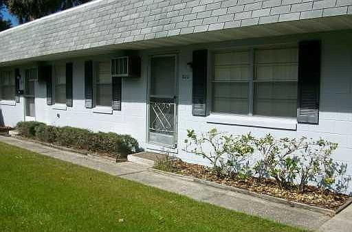 1st image of 822 N New Hampshire Ave