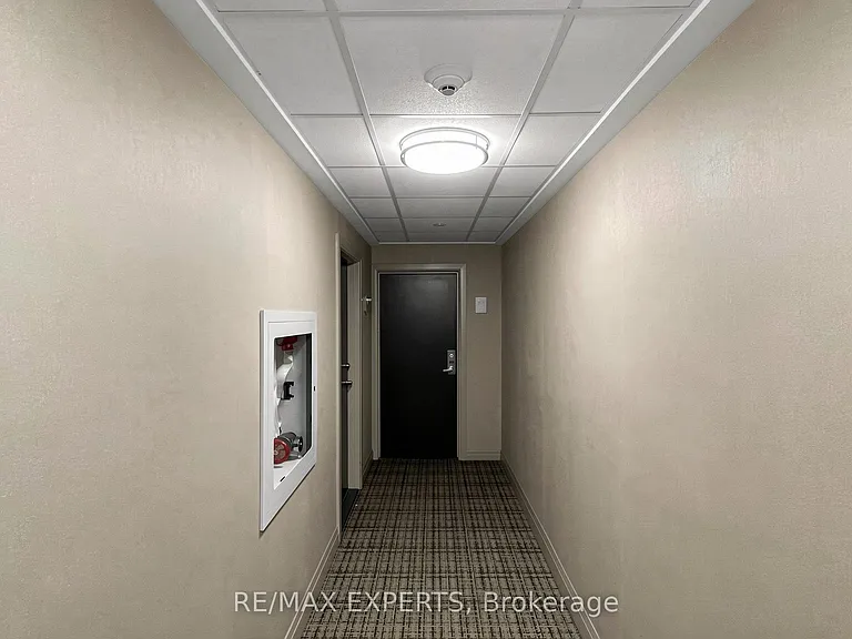 18 Rean Dr #223 — Photo 11