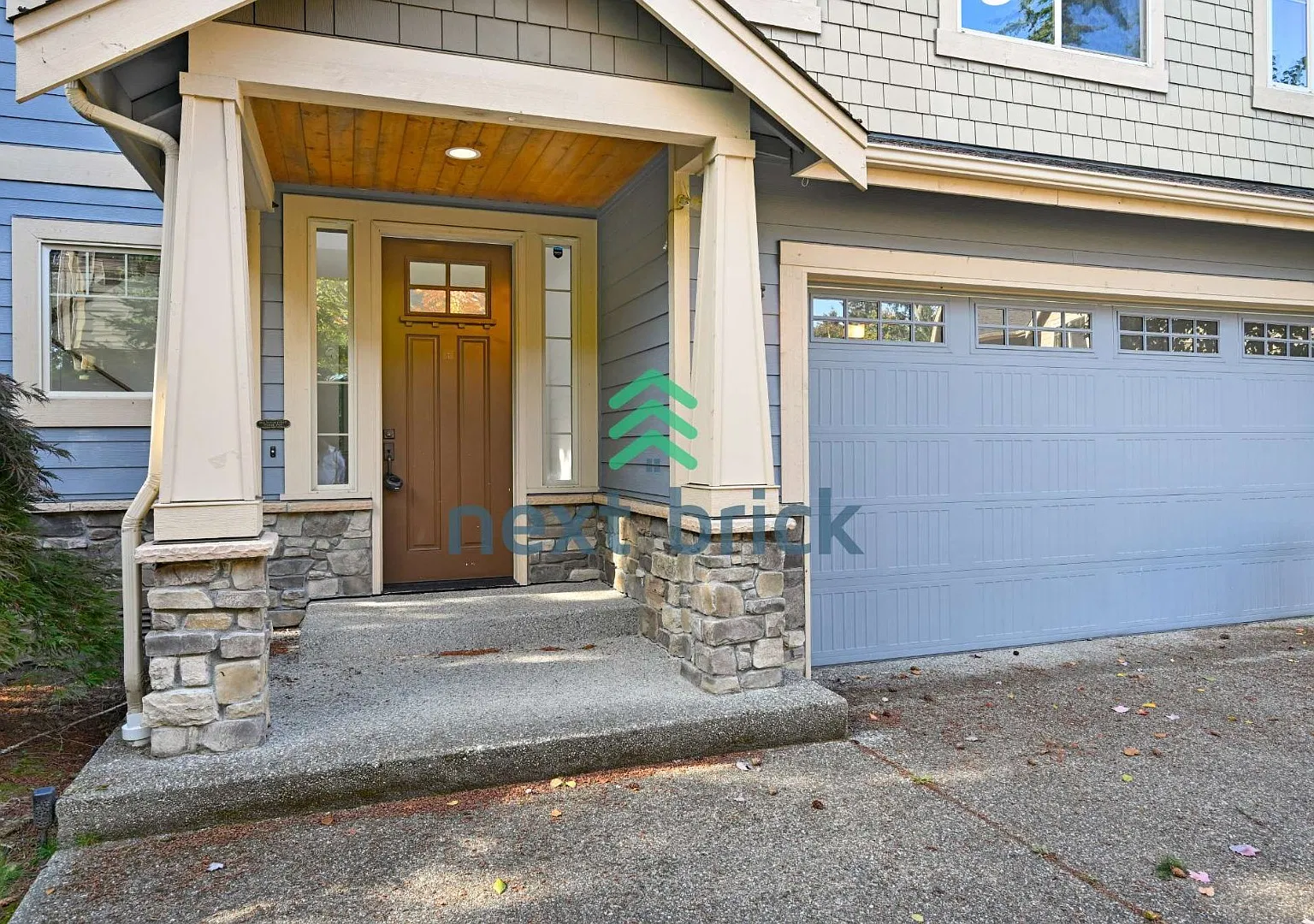 5-Bedroom Finn Hill Home with a Spacious Deck, EV Charger & 2-Car Garage — Photo 2