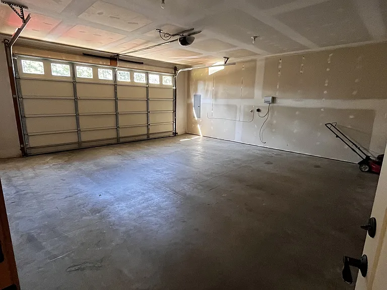 251 W Berry Ridge Rd — Photo 5