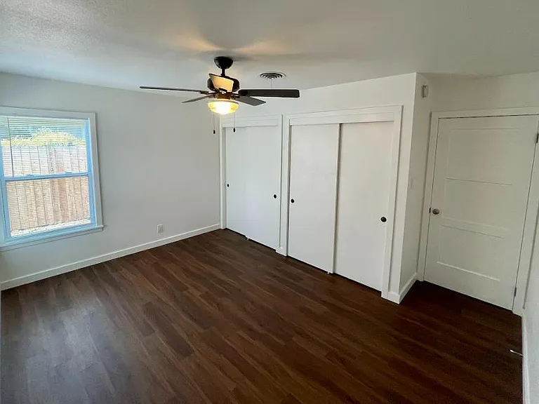7509 Delafield Ln — Photo 10