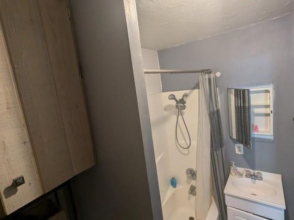 267 E Pine St, Shelley, ID 83274