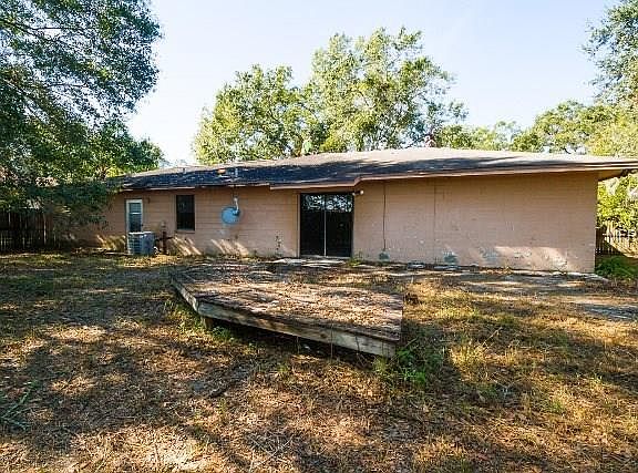 4th image of 23045 Brownwood Ct