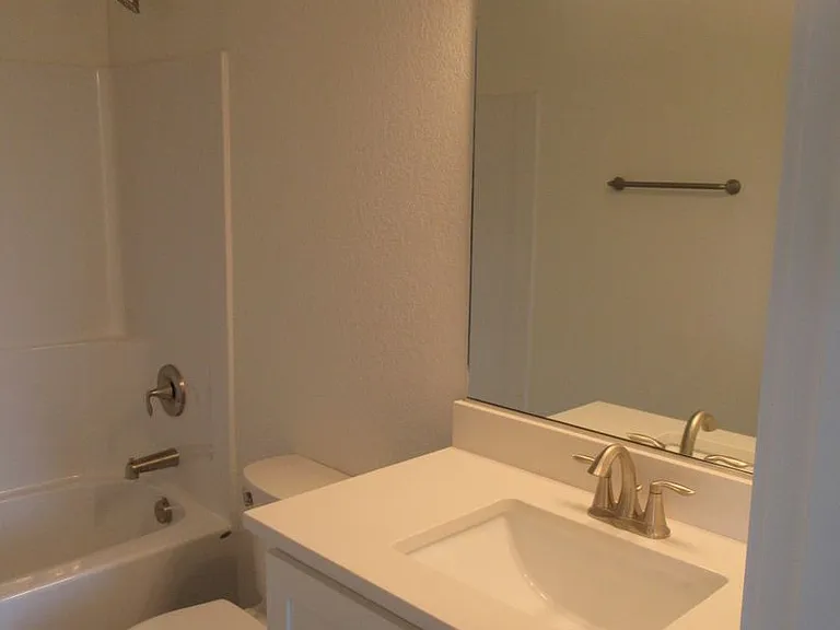 Newer Three Bedroom Duplex — Photo 15