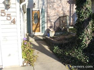 554 Leslie Ln, Bolingbrook, IL