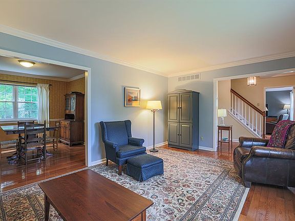 5th image of 7225 Camargowoods Dr