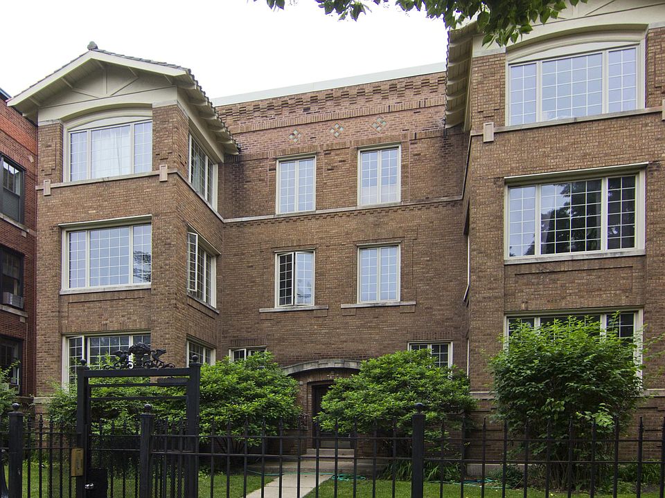1st image of 4430 N Malden St APT 3S