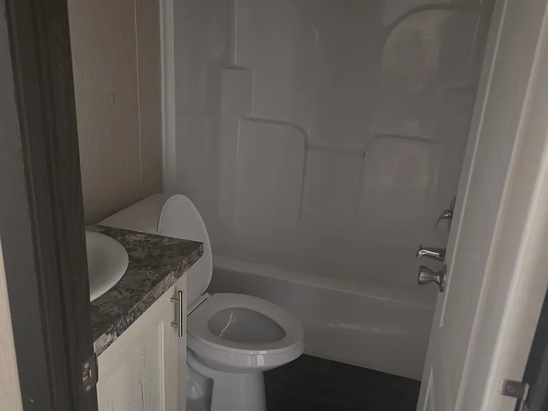 320 Wynnwood Ln — Photo 4