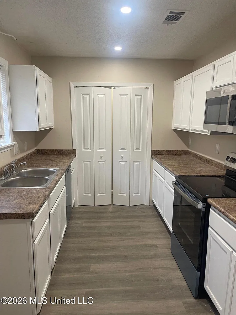 Building Photo - 125 Wingfield Ct