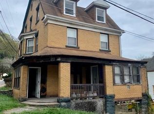 400 Robinson St, Pitcairn, PA 15140
