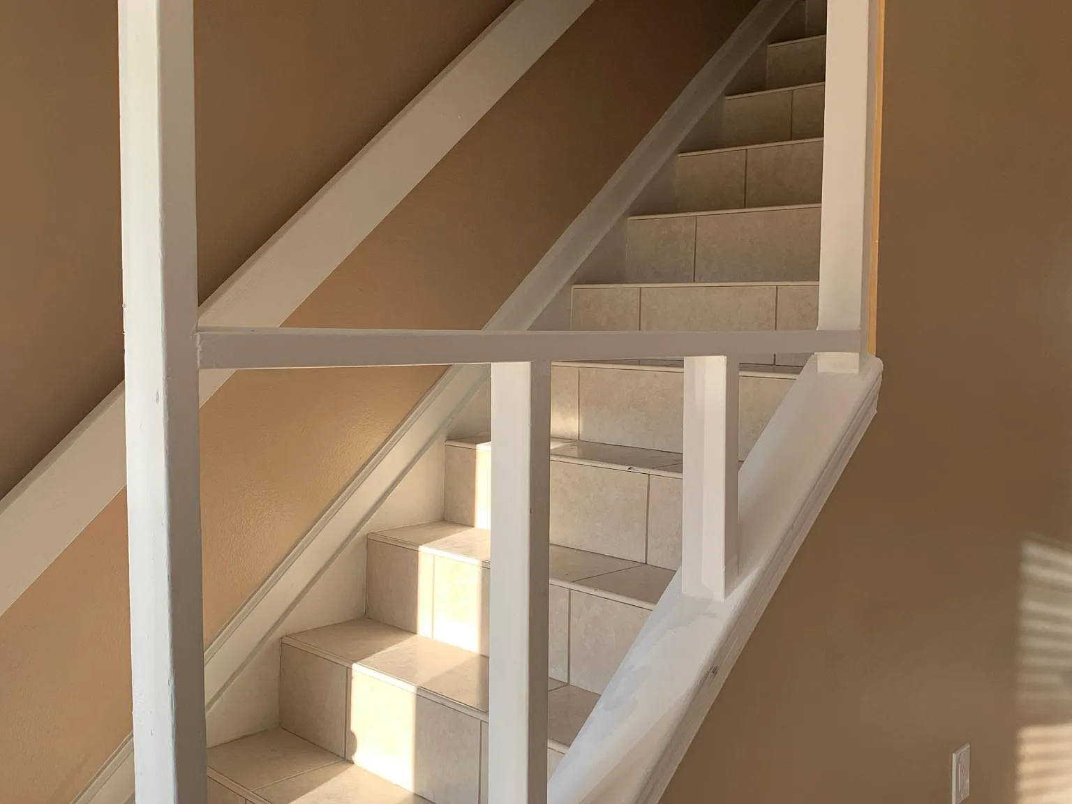 2 bed, 1.5 bath, 1000 sqft, $1,200 — Photo 3