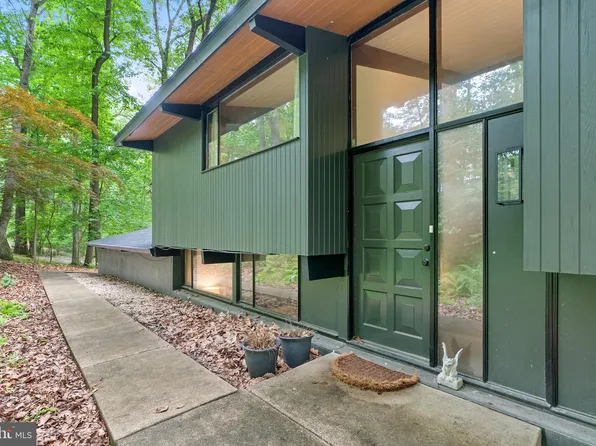 19819 Valley Mill Rd, Freeland, MD 21053