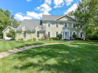 10618 N Riverlake Ct, Mequon, WI 53092