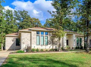 126 Saint Andrews Dr E, Mabank, TX 75156