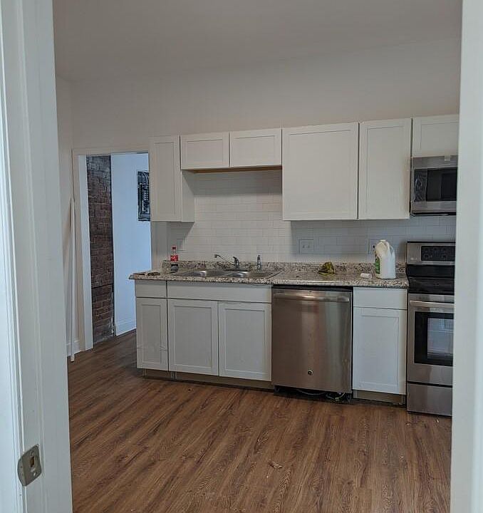 1st image of 107 S Liberty St