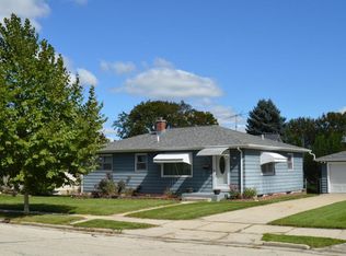 517 Pennsylvania Ave, West Bend, WI 53095