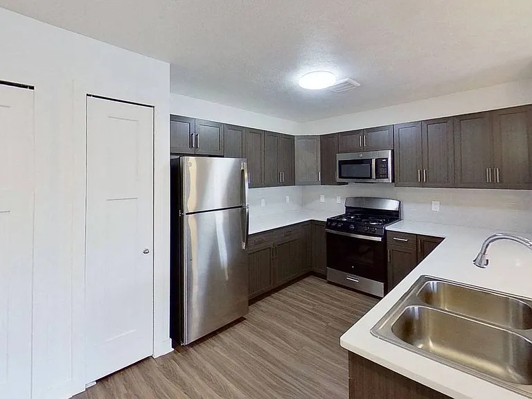 Meadowbrooke Apartment Homes — Photo 204
