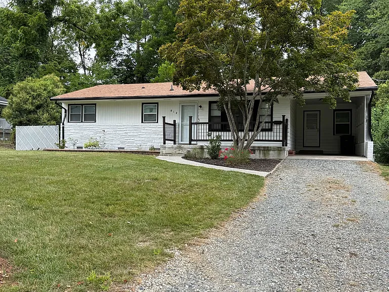 812 N Fulton St — Photo 13