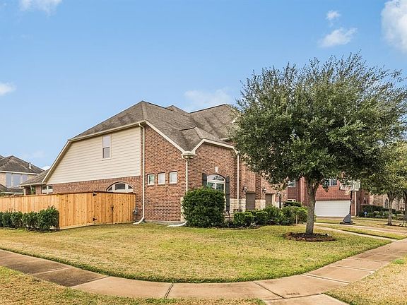 2nd image of 2501 Ivy Stone Ln