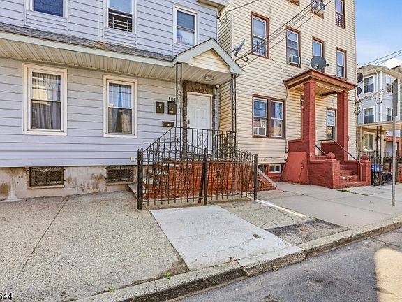 4th image of 101 Highland Ave
