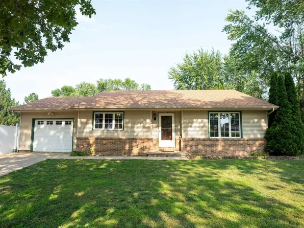 180 11th Ave SE, Le Mars, IA 51031