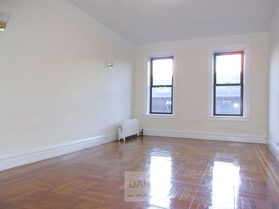 1st image of 17 Seaman Ave APT 3H