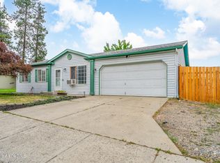 806 E Glacier Peak Dr, Post Falls, ID 83854