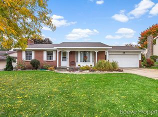 3292 Yellowstone Dr SW, Grandville, MI
