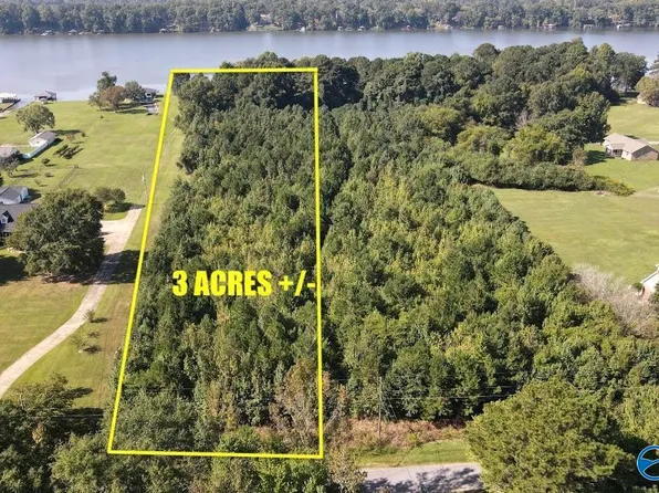 3 Riverchase Dr, Gadsden, AL 35907