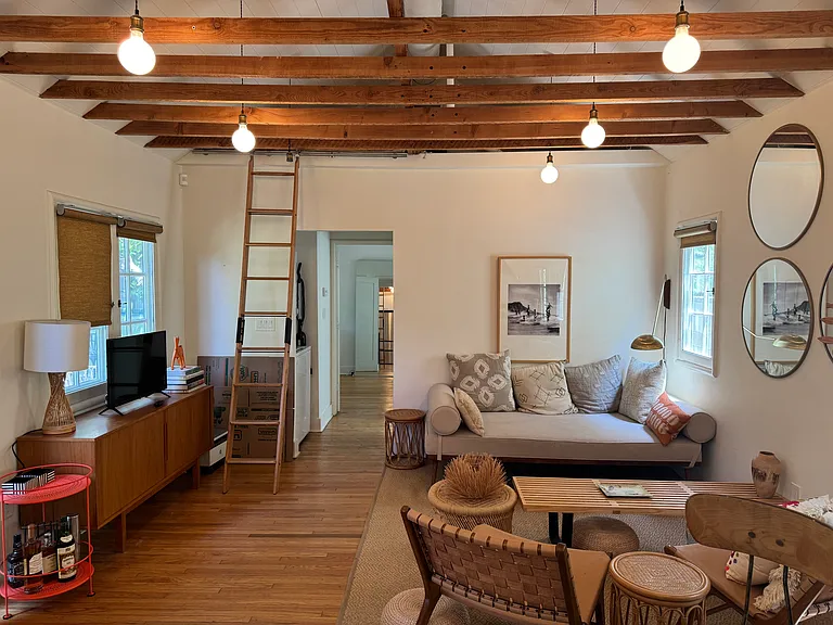 937 E California Blvd #6 — Photo 4
